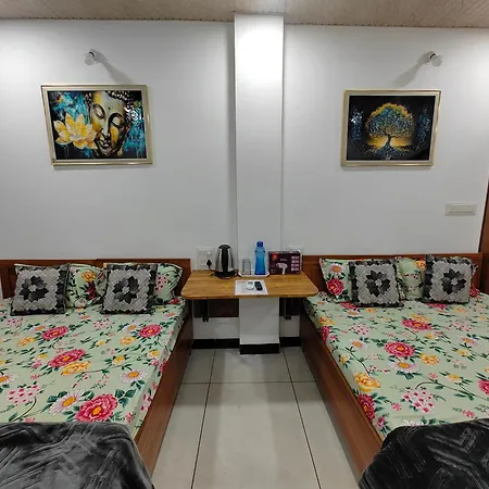 Shivalik Homestay Ujjain Exterior photo