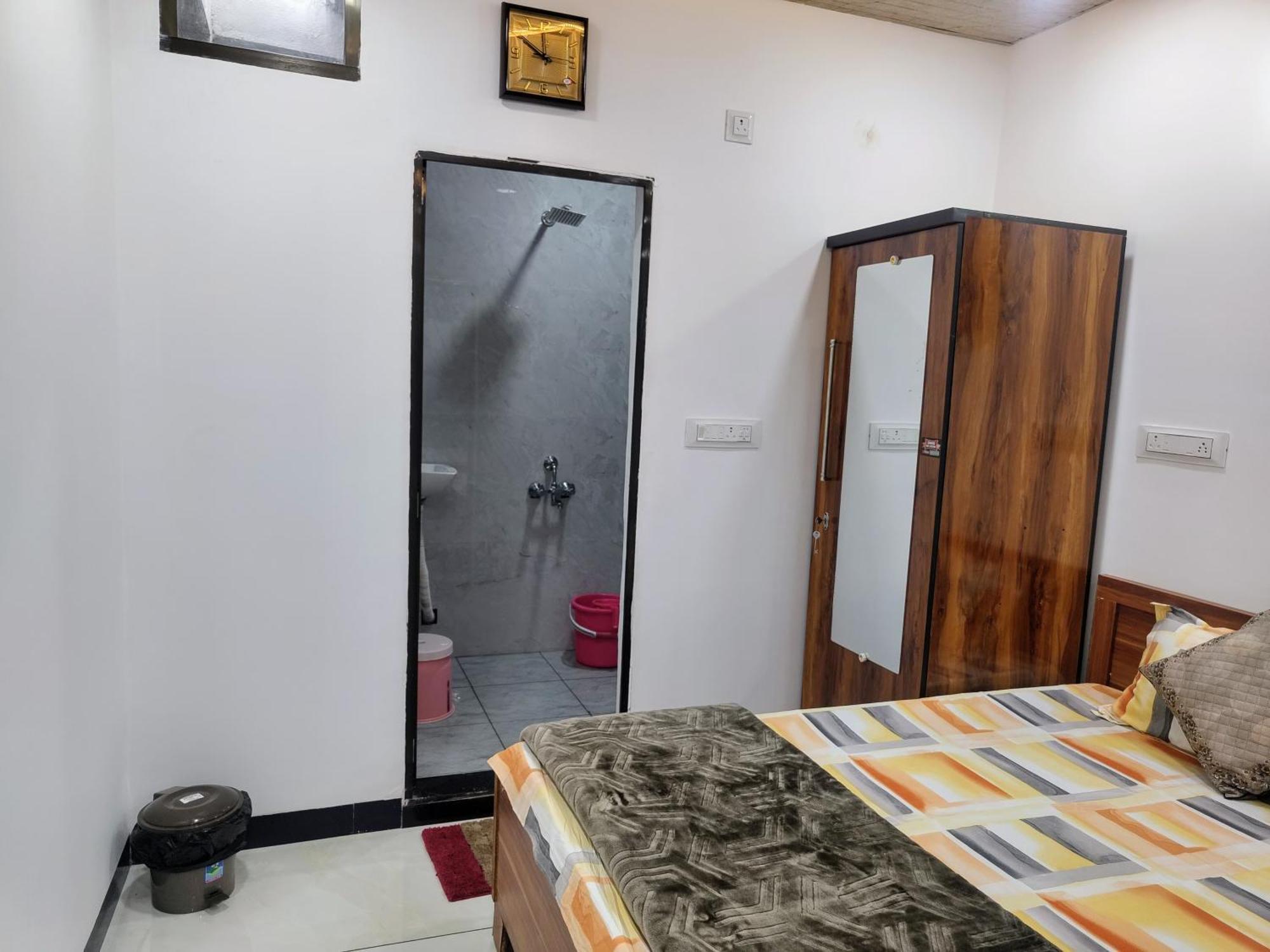 Homestay Shivalik *